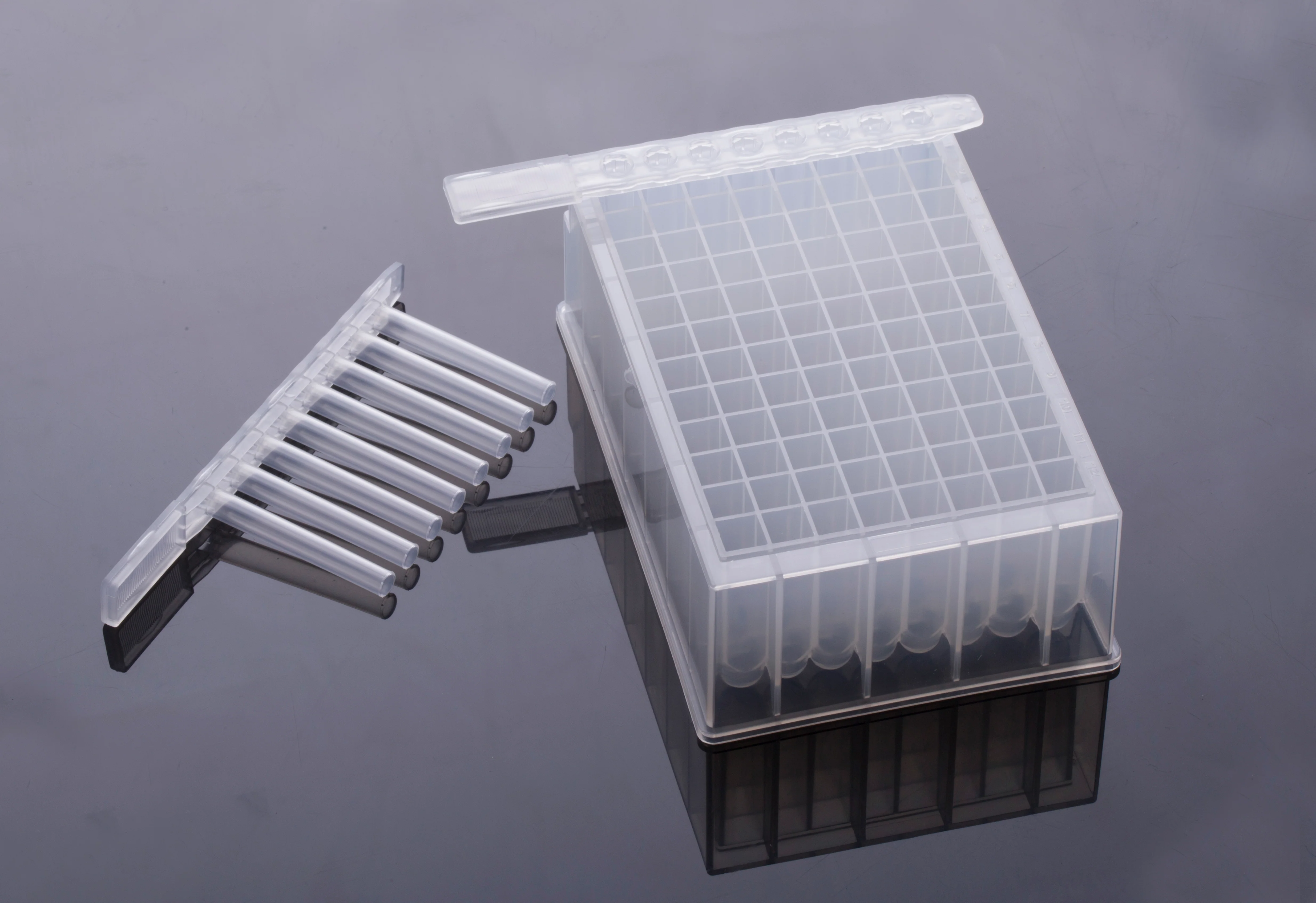 NEST Scientific 503002 - 2.2 ml 96-Well Deep Well Plate, U-Bottom, Square Well - Image 3
