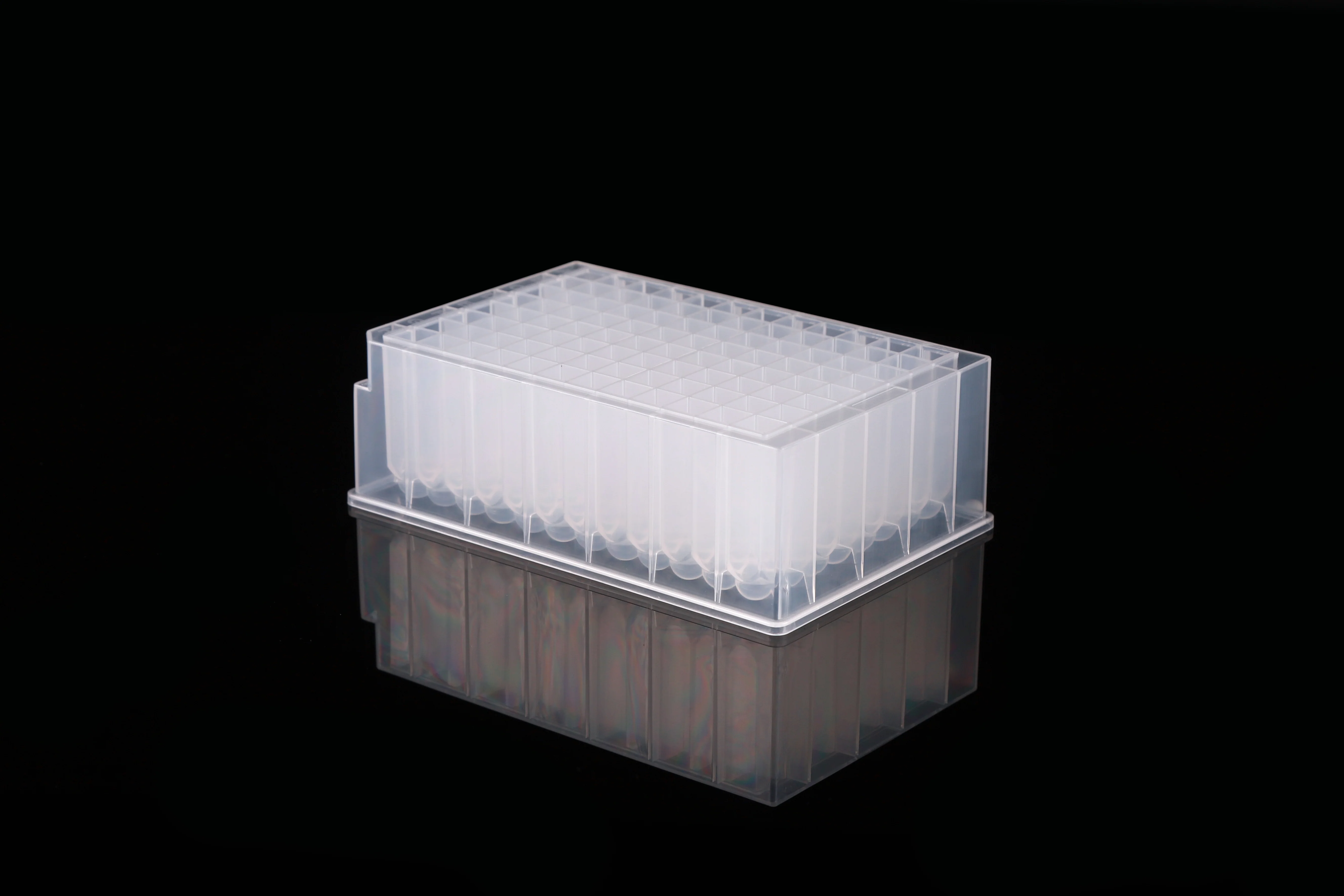 NEST Scientific 503002 - 2.2 ml 96-Well Deep Well Plate, U-Bottom, Square Well - Image 4